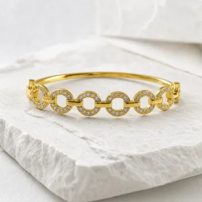 Pulseira Rígida com Elos Ovais e Cristais — 2 Cores — A — Dourado