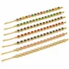 pulseira tennis com cristais quadrados dourado em fundo branco, referência 85426-1