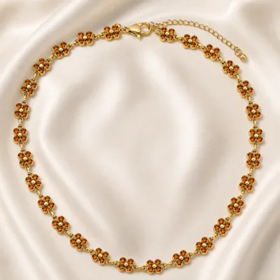 colar de flores com cristais coloridos, B — Âmbar Dourado, em cetim marfim, referência 85428