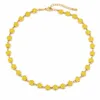 colar dourado de flores esmaltadas, A – Amarelo Dourado, em fundo branco, referência 85434