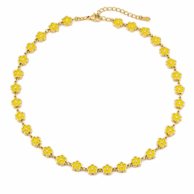 colar dourado de flores esmaltadas, A – Amarelo Dourado, em fundo branco, referência 85434