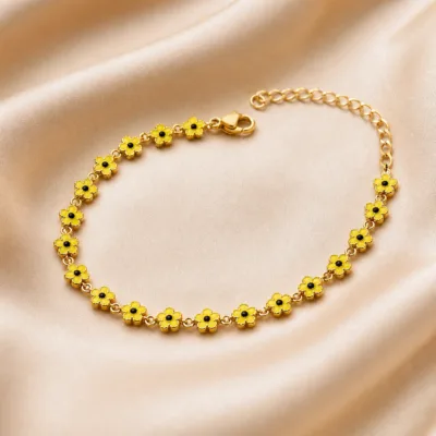 Pulseira dourada de flores amarelas - cetim bege