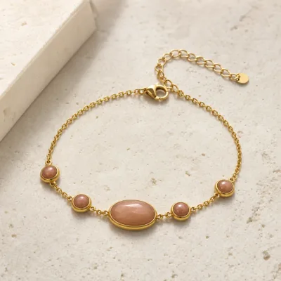 Pulseira Dourada com Pedra Rosa Bege, referência 85439-2-F