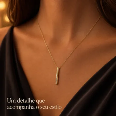 colar com pendente barra, variante dourada, fundo de estúdio, referência 85540