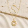 Colar com Pendente Circular e Cristais — 2 Cores — A — Dourado