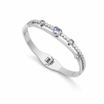 pulseira de corações com cristais, variante prateada, fundo branco, referência 85597-2