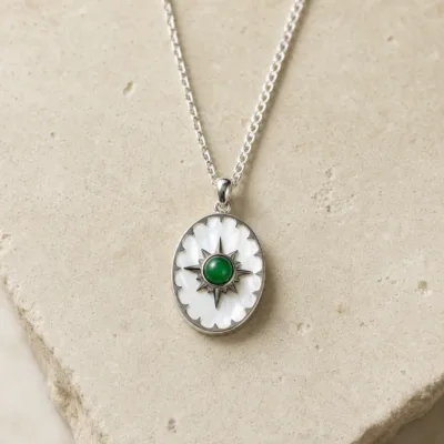 colar prateado estrela concha verde-esmeralda, variante prateada, pedra clara, referência K1902-017-1D