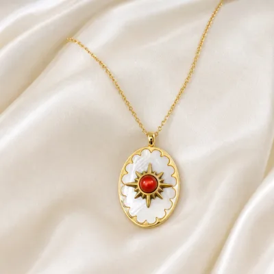 colar dourado estrela concha vermelho-coral, variante dourada, cetim marfim, referência K1902-017-2C