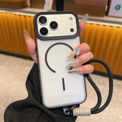 Capa Magnetica Matte iPhone 11 Pro Max com Cordao Preto