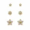 Conjunto de 3 pares de brincos florais dourados em fundo branco