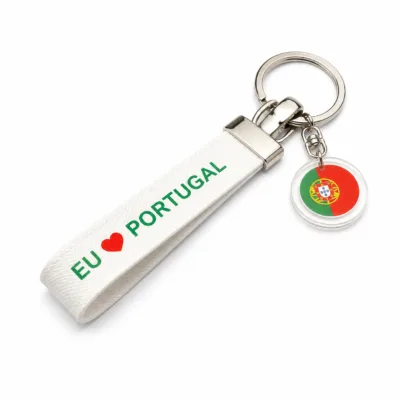 Porta-chaves branco EU ❤ Portugal com pendente com bandeira portuguesa, referência 13116-R001-2-A