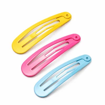 Ganchos BB vazados em amarelo, rosa-fúcsia e azul-claro