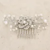 Pente prateado para cabelo com roseta de pérolas brancas