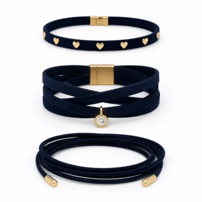 Conjunto de 3 pulseiras com corações azul