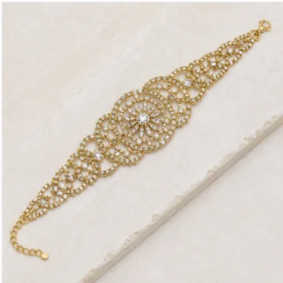 Pulseira dourada de 22 cm com fecho e corrente extensora