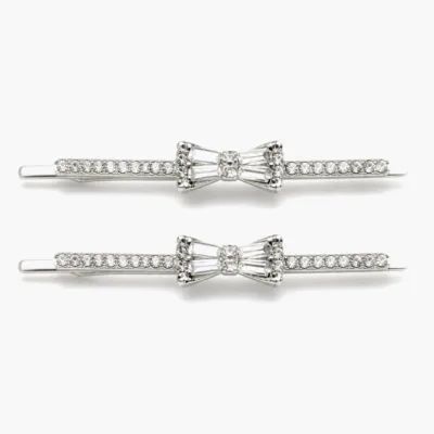 Conjunto de dois ganchos prateados com laço de cristais