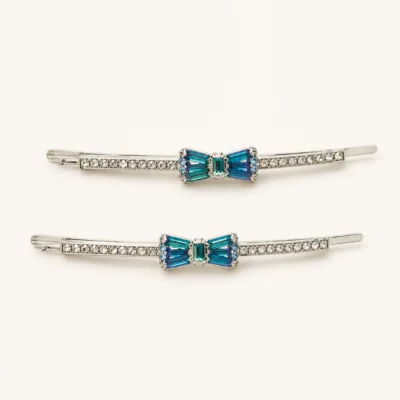 Conjunto de dois ganchos prateados com laço azul-verde