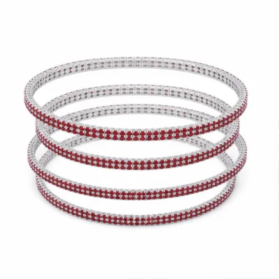 Conjunto de quatro pulseiras prateadas com cristais vermelhos