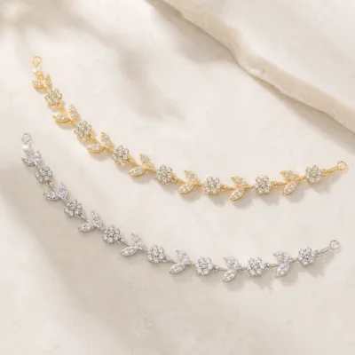 Acessório de cabelo para noiva com flores de zircónia em dourado e prateado