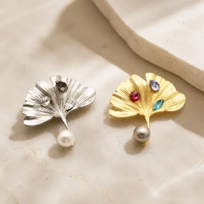 Alfinetes folha de ginkgo prateado e dourado com pérolas