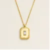 Colar com Pendente Quadrado e Cristal Central — Dourado