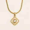 Colar em Aço com Pendente Duplo Losango — Dourado