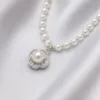 Colar de Pérolas com Pendente Halo — Prateado