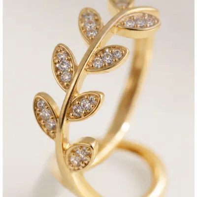 Brincos Ear Cuff Folha com Cristais | Dourado ou Prateado — Dourado