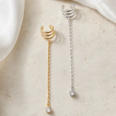 Brincos ear cuff triplos com corrente em dourado e prateado
