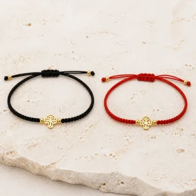Pulseiras ajustáveis preta e vermelha com Árvore da Vida dourada