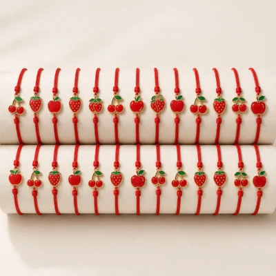 Conjunto completo de 24 pulseiras vermelhas com frutos coloridos