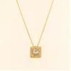 Colar dourado com pendente quadrado e cristal 85058-01