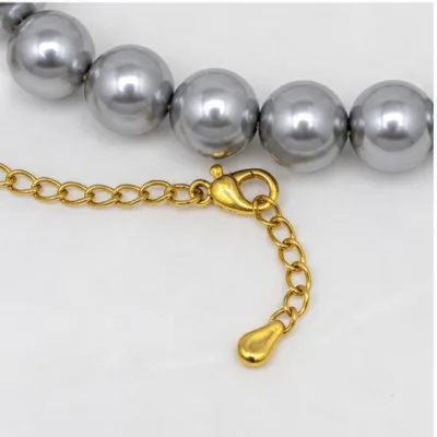 Close-up of 10 mm pearl bracelet clasp and chain 85084-02