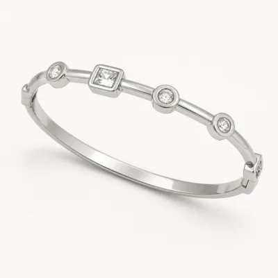 Bracelete prateado Modelo B com cristais transparentes
