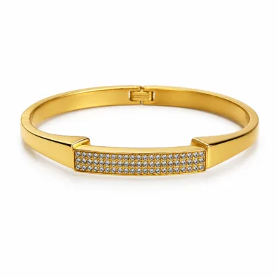 Bracelete Modelo A dourado com barra retangular de cristais