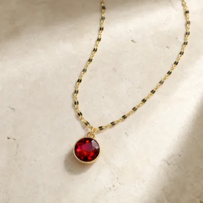 colar dourado cristal vermelho redondo, variante dourada, pedra clara, referência K2150-009-1