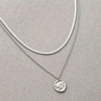 Colar Prateado de Duas Camadas e Medalhão, K2150-011-2