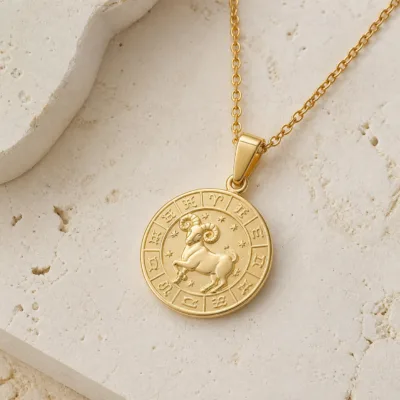 Detalhe do medalhão do zodíaco