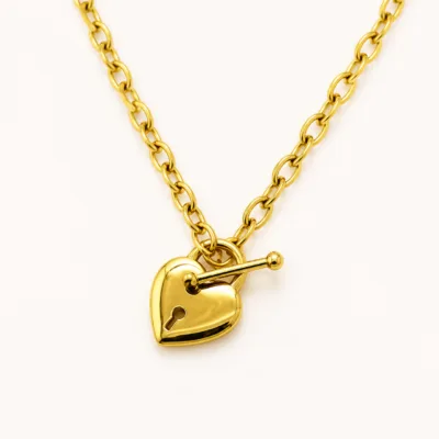 Pormenor do cadeado em forma de coração