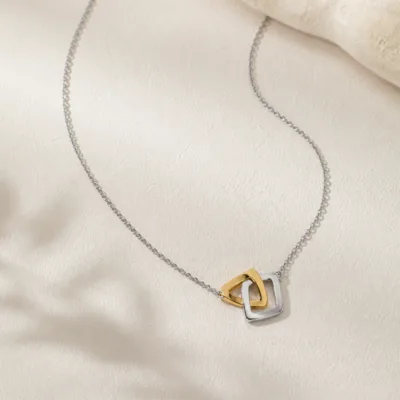 Colar bicolor em aço inoxidável em vista superior