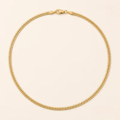 Colar dourado em aço inoxidável em vista superior