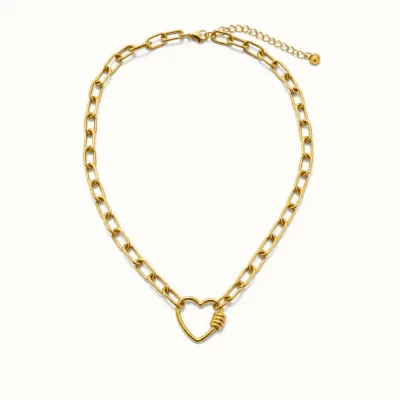 Colar dourado de corrente com coração vazado