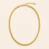 Colar dourado em aço inoxidável