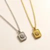Colar medalhão solar prateado e dourado