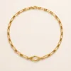 Colar dourado em aço inoxidável
