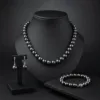 Conjunto preto de colar pulseira e brincos de pérolas